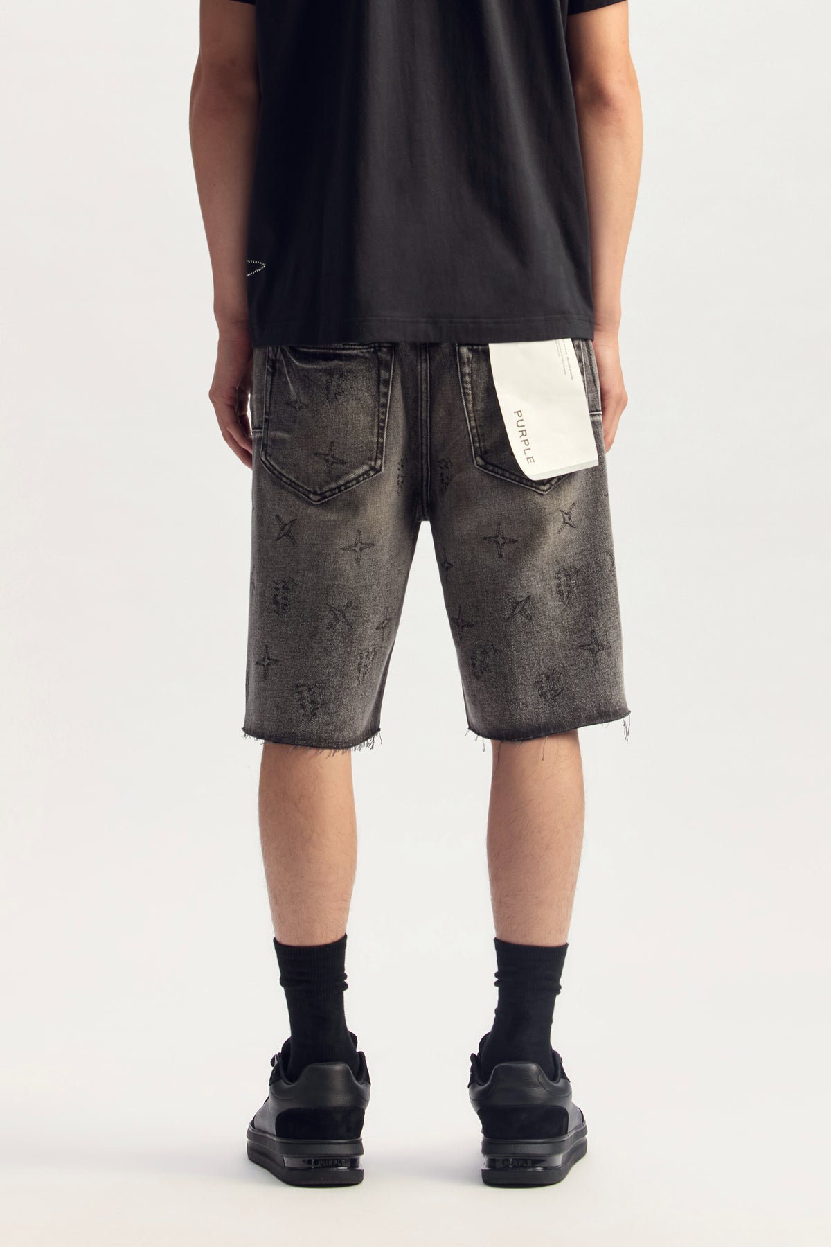 P059 Mono Embroidery