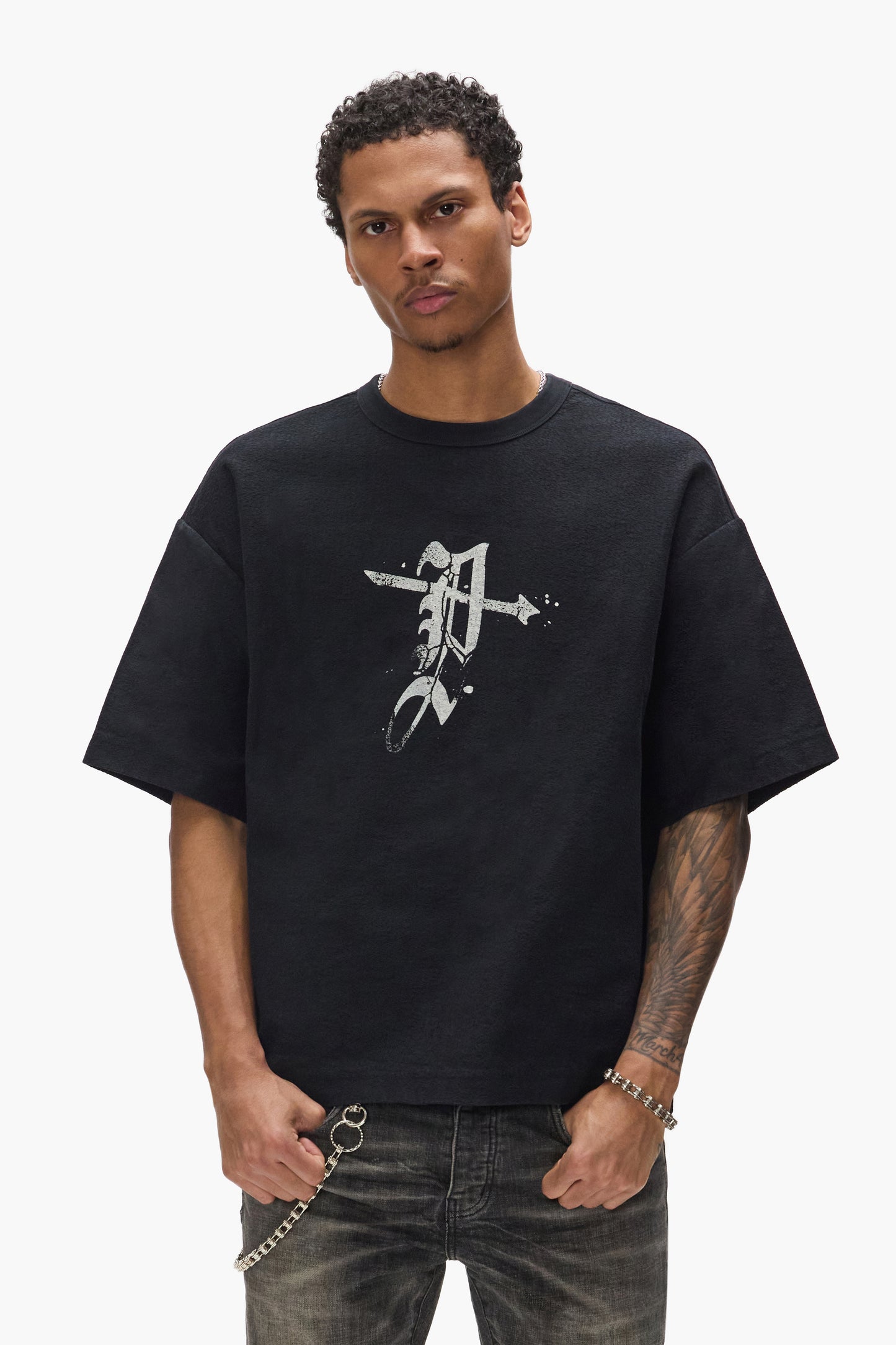 Cupido Tee in oversized fit, featuring heavyweight textured jersey and acid wash finish.