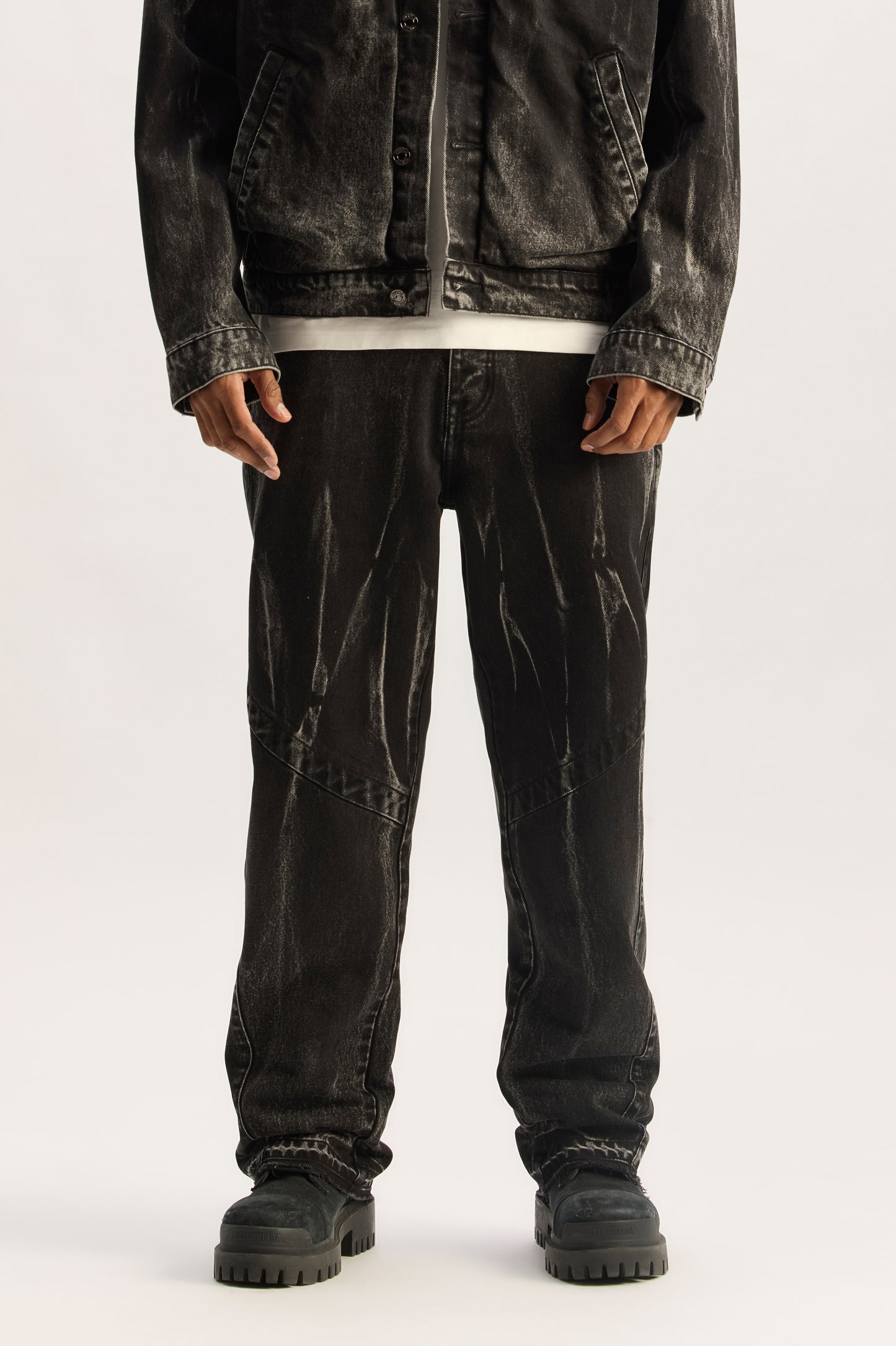 P018 Black Tie Dye