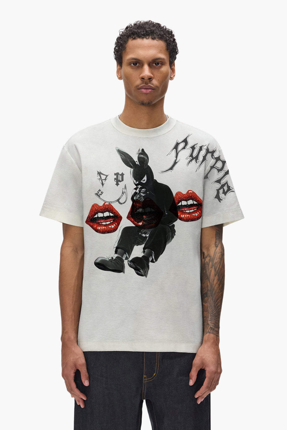 Rabbit Hole Tee in Slub Jersey Fit with Dirty Wash and Digital Print