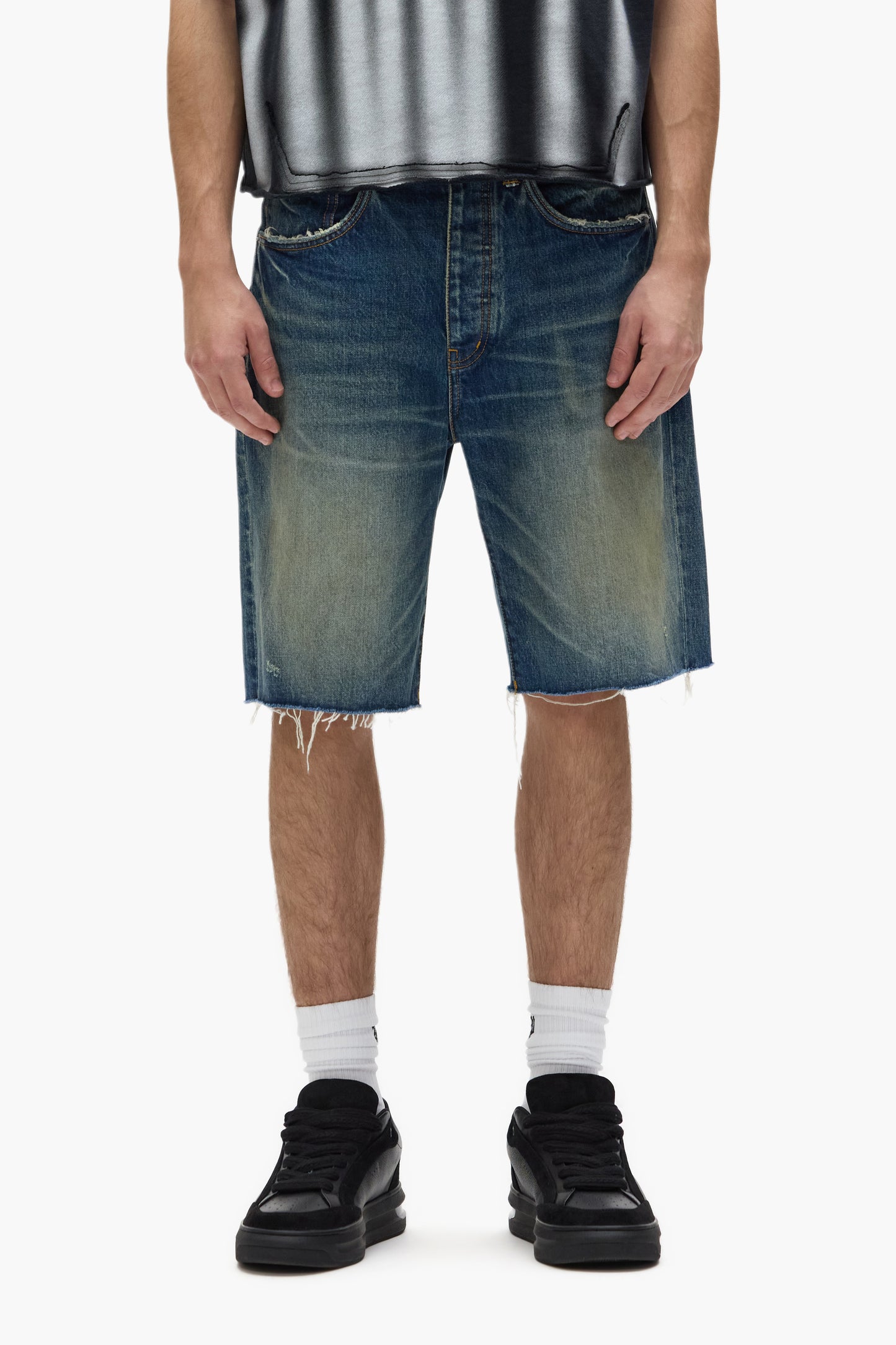 P059 Worn Vintage Shorts