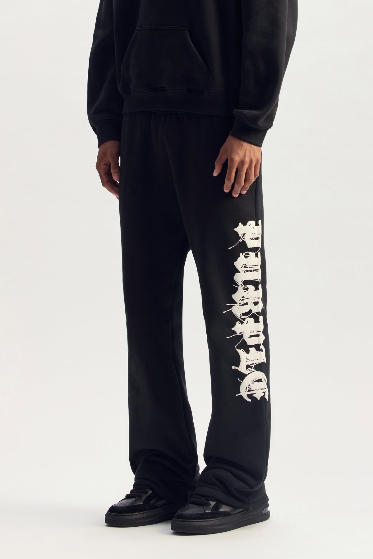 Gothic Wordmark Stitch Sweatpant