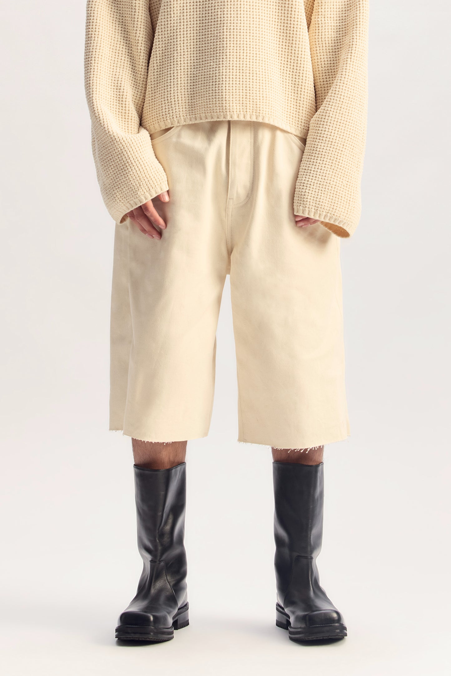 P070 Blank Slate Short