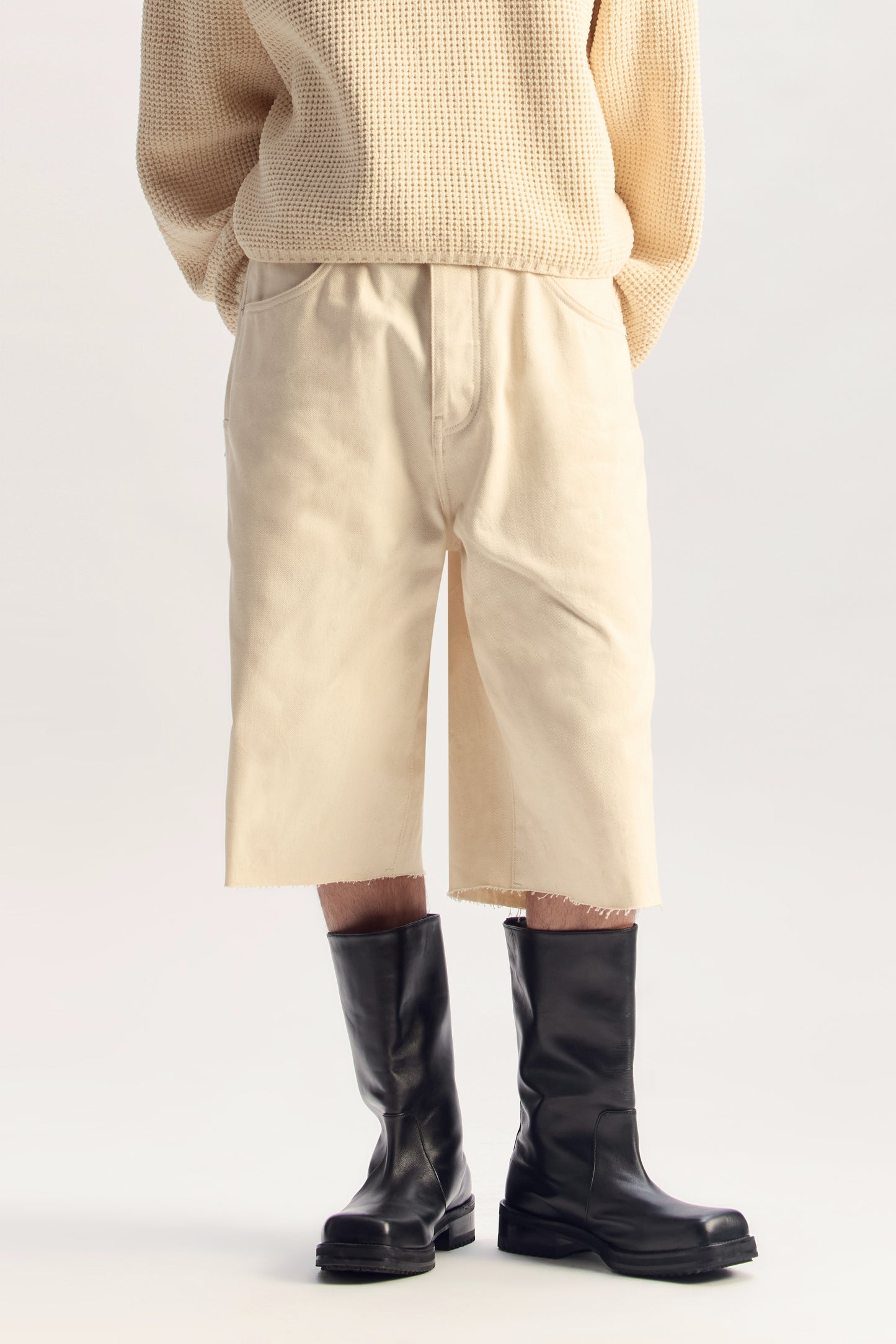 P070 Blank Slate Short