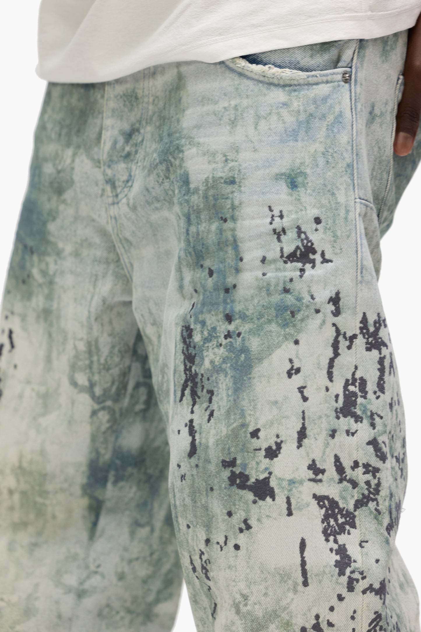 P018 Worn Camouflage