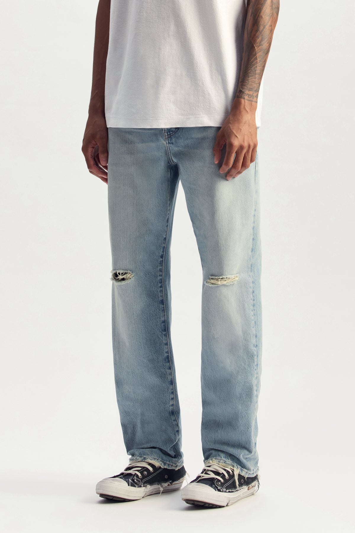 P011 Vintage Knee Slit
