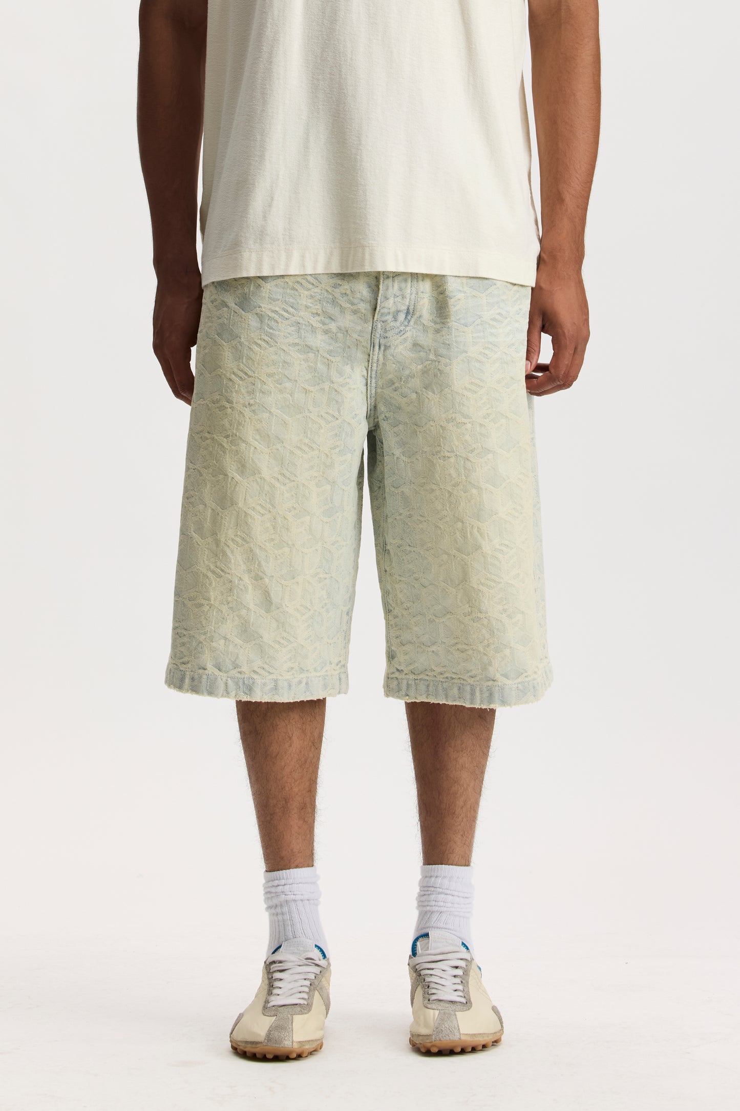 P070 Monogram Short