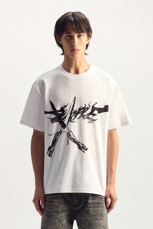 Scissors Tee in textured jersey fabric with a regular fit and screen print design.