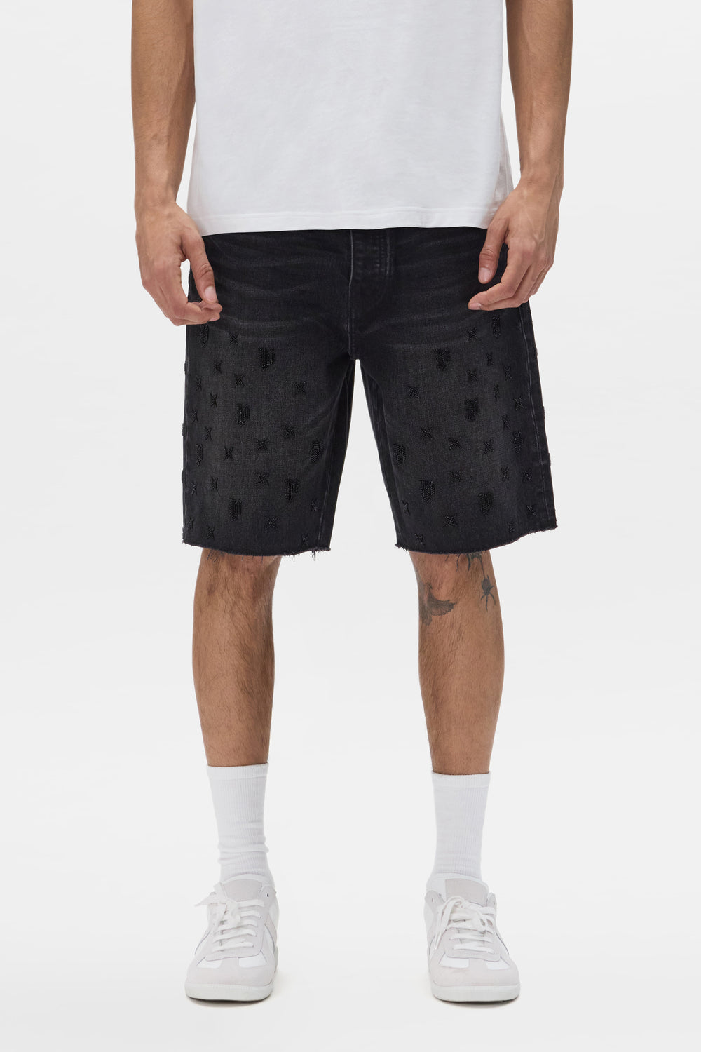 P059 Beaded Monogram